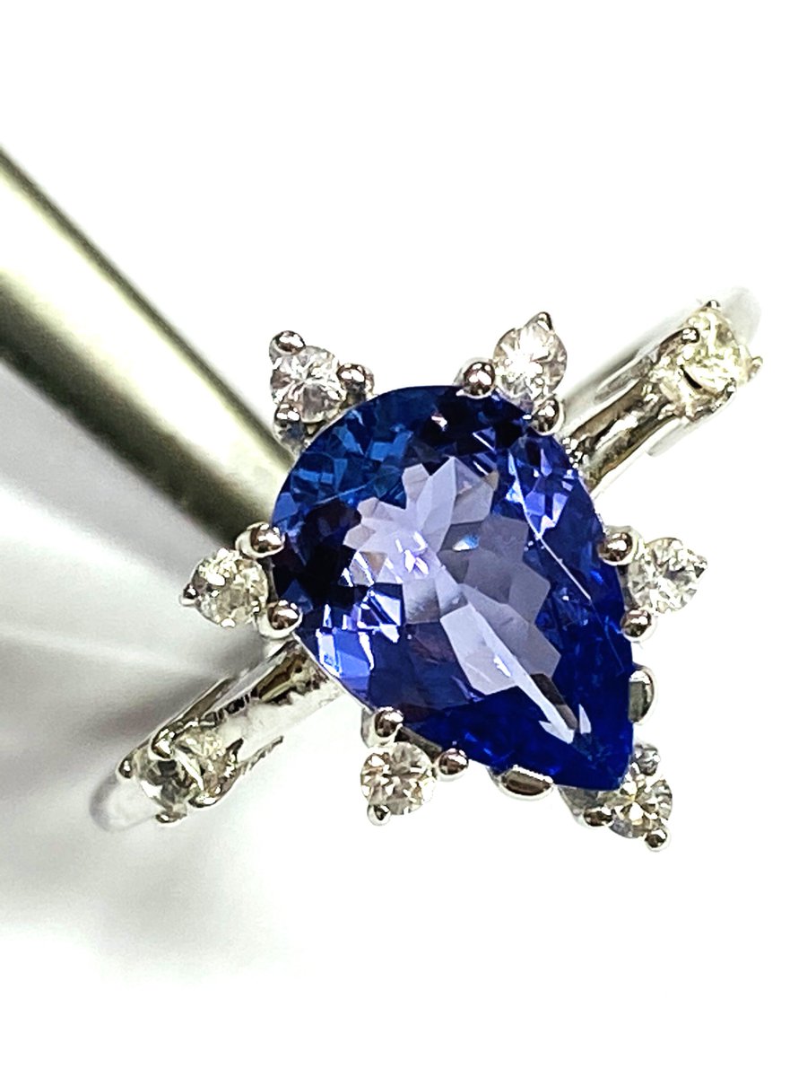 skbmaan's tweet photo. TANZANITE DIAMOND Engagement Ring, Sagittarius Birthstone, Violet Ring, December Birthstone, Tear Drop Tanzanite ring. https://t.co/wYjcbWbq0M #silver #pear #freeform #cluster #avantgarde #blue #unisexadults #white #tanzanite https://t.co/DlmUW2Ux6M