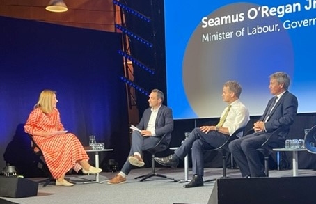 <a href="/VCKretzschmar/">Valentina Kretzschmar</a>, <a href="/CapricornEnergy/">Capricorn Energy PLC</a>’s Energy Transition Director, sets the scene as moderator of this afternoon’s #NetZero session at #ONS2022 in #Stavanger bit.ly/3ADYYB4 #EnergyTransition