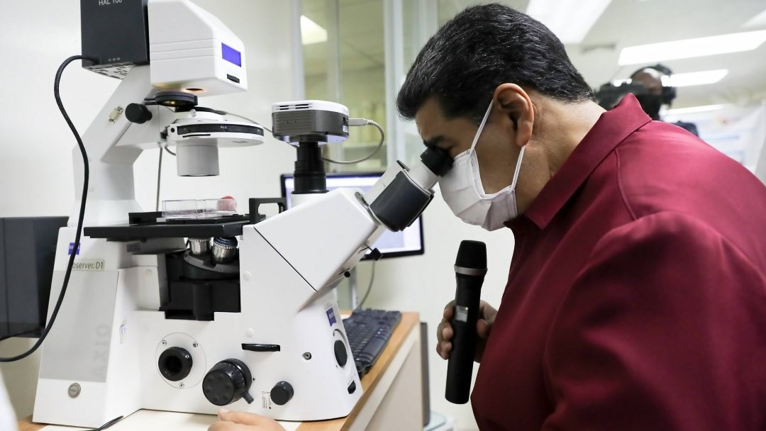 FundaciteGuaric's tweet photo. ¿Te perdiste la visita del Pdte. Nicolás Maduro al Instituto Venezolano de Investigaciones Científicas?
Conoce cuáles son los proyectos de investigación e innovación que se presentaron al país: https://t.co/Pdf0sOyMG0.
¡Ciencia para el buen vivir y la soberanía!
#PoderInnovar https://t.co/lfdM6aArKv