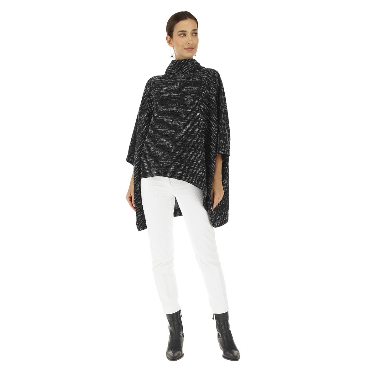 AlexisModa's tweet photo. La prenda más importante de la temporada, un poncho asimétrico ideal para comenzar el otoño! #soyAlexis #MujerAlexis #LookAlexis #avancesOtoño2022 #Poncho #RopaMujer #ModaMujer #Estilo #AlexisCollection https://t.co/ApD4mXpfeC