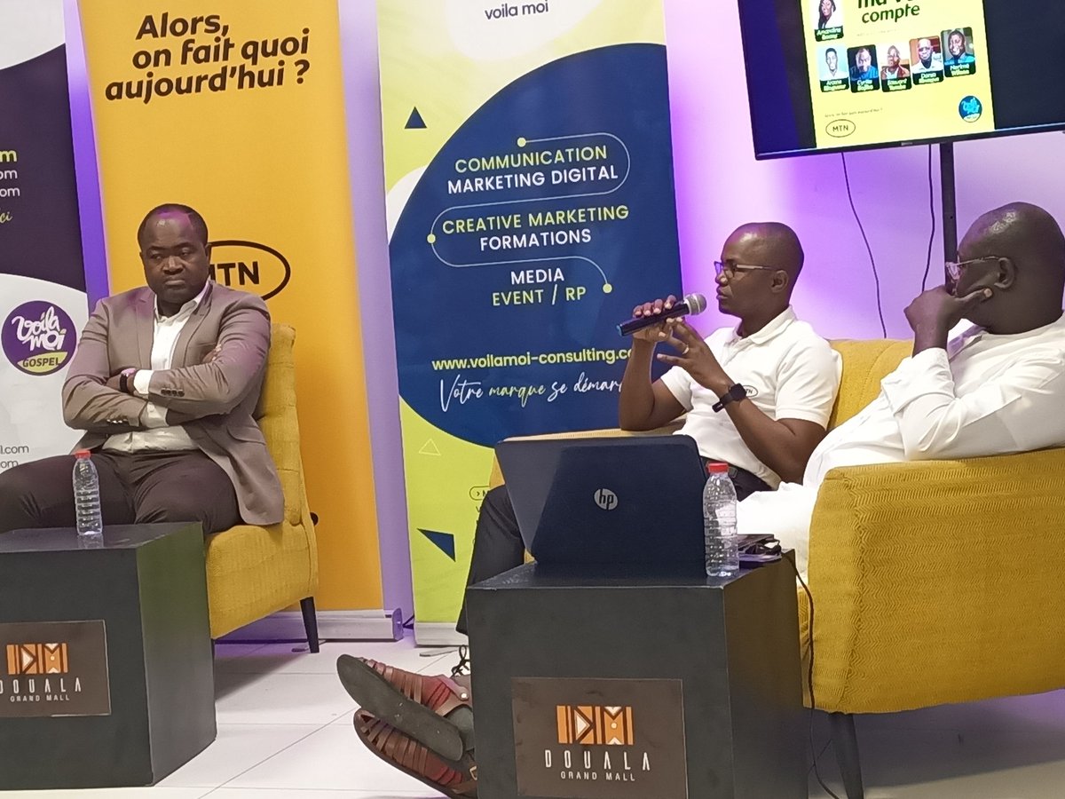 matango_club's tweet image. Journée Mondiale du Blog
La spécialisation du blogging est aujourd&apos;hui très importante selon @ETAMBA

#BlogDay2022
 #ABCBlogDay
#ABCCARE
@MTNCameroon
@BloggersCM
@voilamoimedia