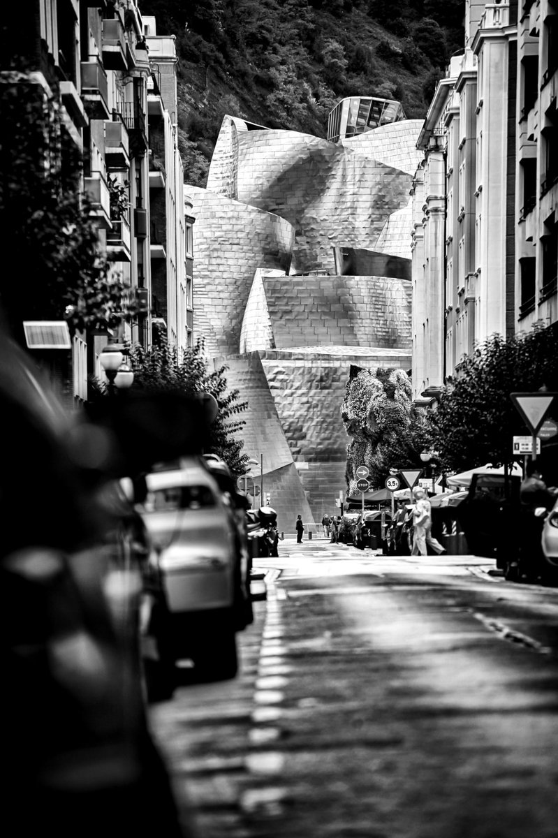 More views of the Guggenheim in Bilbao shot back in 2016.
-
-
#landscape #northofspain #bnwphoto #RosamundePilcher #guggenheim #Monochrom #bilbao #cornwall #greatbritian #kernow #kernowfornia 
#leicaaustria #leicadeutschland
#framelinesmag #leica🔴
#bw #everybodystreet #spain