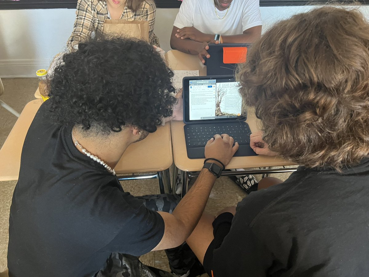 Today we started our Edgar Allan Poe unit in 12th grade English! Students started today by researching who he was and enjoyed working together and collaborating on their iPad’s! @MHSTrentSherman <a href="/shelbywglover/">Shelby Glover</a> <a href="/BerkCoSchoolsWV/">Berkeley Co. Schools</a>