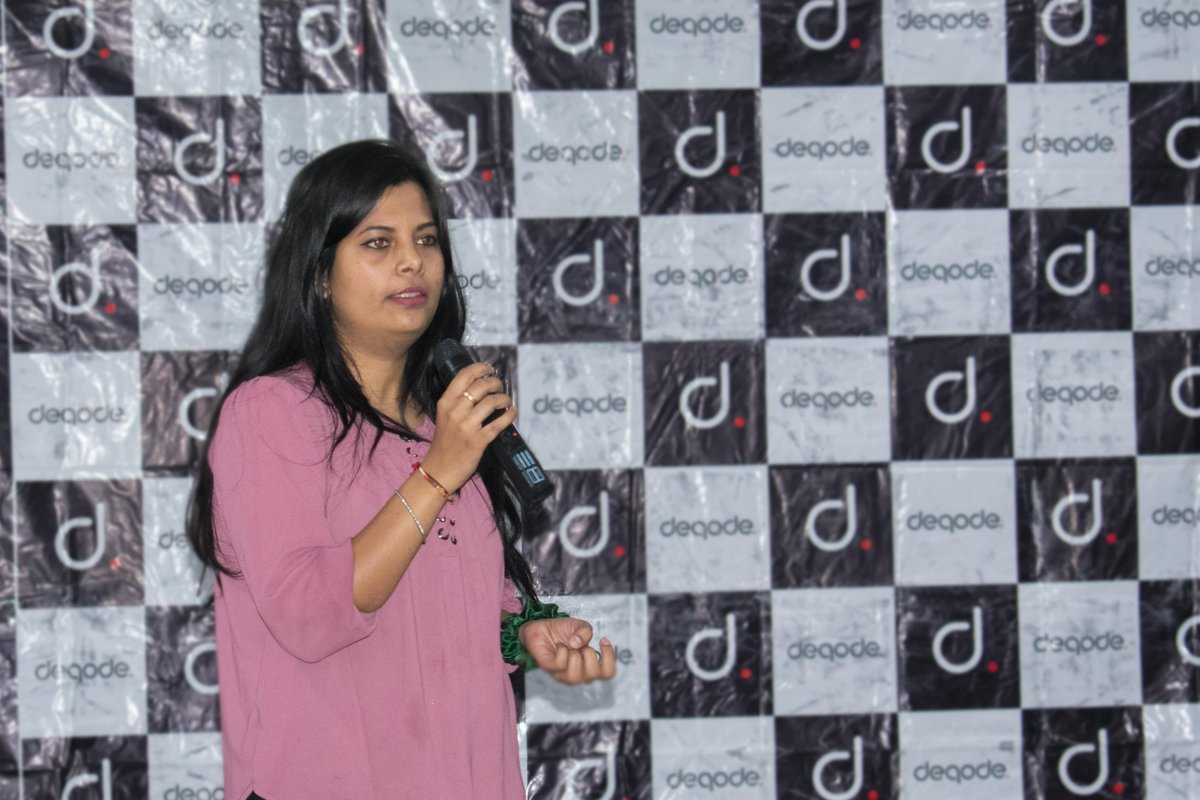 deqodesolutions's tweet image. An evening full of fun!

#DQSpotlight #Letsdecode #deqode #funevent #talentshowcase #fun #teambonding #officefun #funatwork