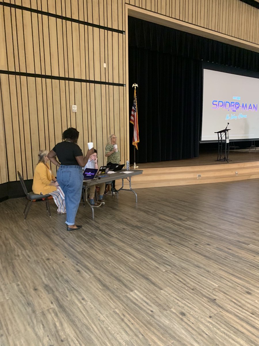 L2IC_CATE's tweet photo. We appreciate Majorie Pierre from Full Sail University speaking to our Multimedia and Digital Art students today. ⁦@LexingtonTwo⁩ ⁦@AHS_Leads⁩ ⁦@BCHSBearcats⁩     
#exploreexpandempower https://t.co/VI6gVCufbB