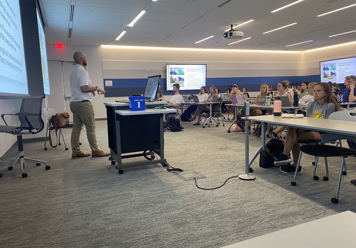 JakeMcfarlandPT's tweet photo. We also had the opportunity to speak to @KUMedCenter physical therapy students with regards to cash physical therapy, biomechanics, and community relationships last month! #adapt https://t.co/iFAPSJPYNl