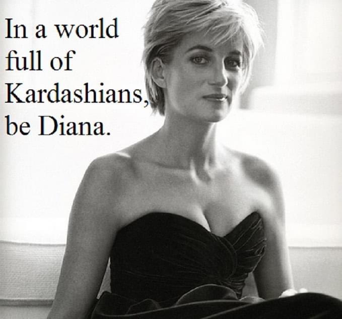 KimPaluzzi's tweet photo. With #respect obviously rip @princessdibooks @KensingtonRoyal @MeghanMarkleUSA eh?? @TheOceanCleanup @LinkedIn @royfoss @LeasePlanItalia #blue #blonde #Enigmatico #presidentchoice tissue’s Lol kiss k
@Thekardashiansj and mama bear @KrisJenner #loverz loll https://t.co/IN4oyMFn05
