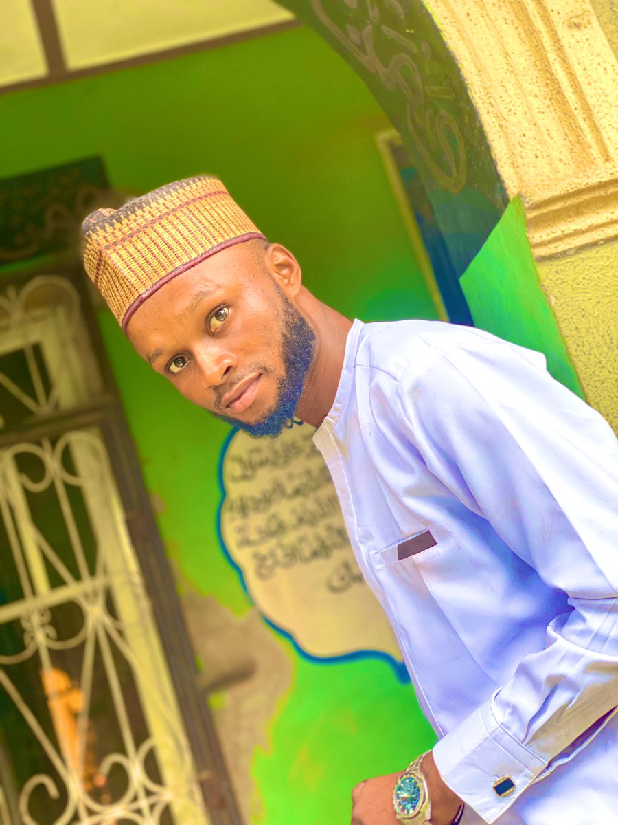 phalz0190's tweet photo. @Moreni__ @Atilolahafeezah @TripleHay001 @Queen_Aeesha @Smallmalik01 @AdesolaBlessin9 @RayMuham @taylor_phikky Nibo! https://t.co/fTlrorzlWQ