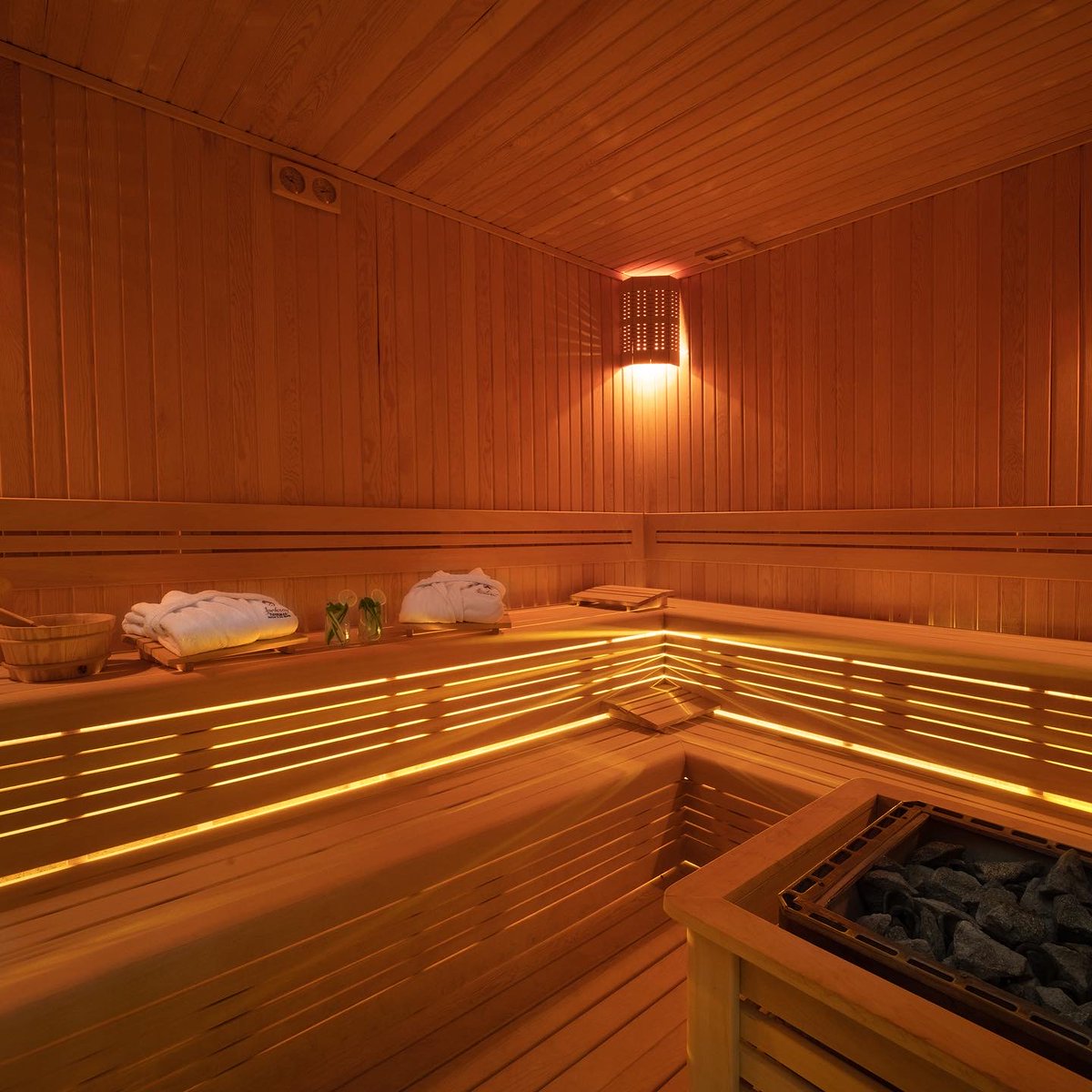 seyahat53's tweet photo. Sudan gelen sağlık ve huzur dolu anlar için termal turumuzu ka��ırmayın.🧡🏨

İPEKSOY KAPLICA TATİLİ 
✅Termal havuz, hamam, sauna, buhar odası kullanımı ve 1 gece canlı müzikli eğlence fiyatımıza dahildir.
☎️ : Detaylı bilgi için : 0(850) 466 53 53
🖥:https://t.co/mnCvDvpyWB https://t.co/zCWtqQXv7E