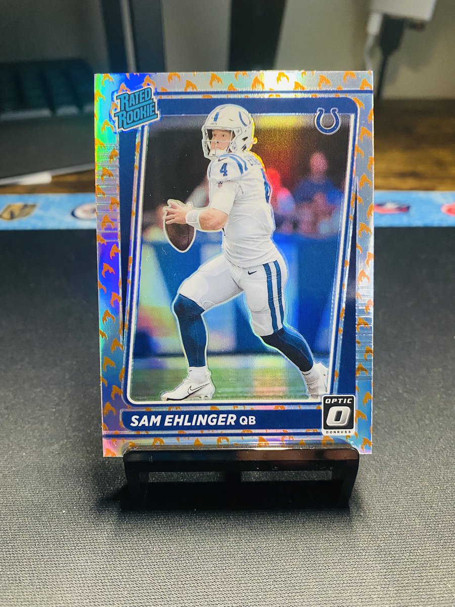 MiddleClassCard's tweet photo. Thanks for the easy transaction and new Addition to the PC @daddyfreds ! Look forward to the next deal.

@CardPurchaser #legit #easydeals #HornsUp #samehlinger #ColtsNation https://t.co/Yb697JXH7P