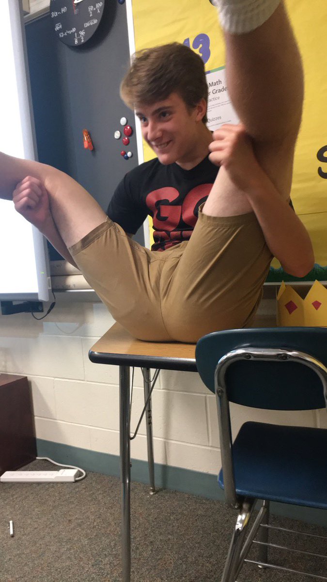 notjacobpadilla's tweet photo. BREAKING🚨Creighton Prep Sr. Rocoo Marcelino has signed an NIL deal with OnlyFans. He will be featured in the “big pussy lips” category. https://t.co/4zLYKEhmFY