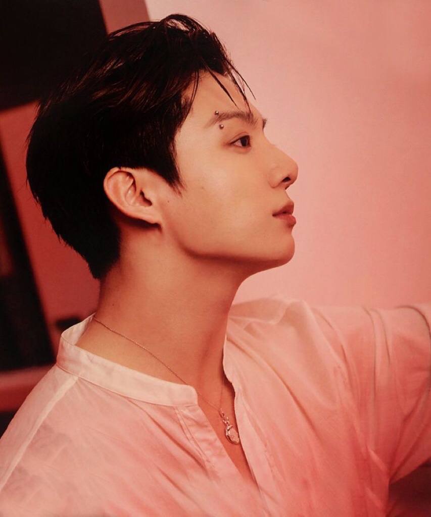 Armybts7B's tweet photo. #jungkook 💜🐰

#OurPurpleLightJK
#WithJKNightAndDay
#OurYouJungkook
#VoiceOfGoldJungkook
#BornAStarJungkook
#AlwaysSmileJungkook
#MyPrideAndJoyJK
#GoldenStarJKDAY
#JungkookDay
#HAPPYJKDAY https://t.co/b8rJkkmbJa