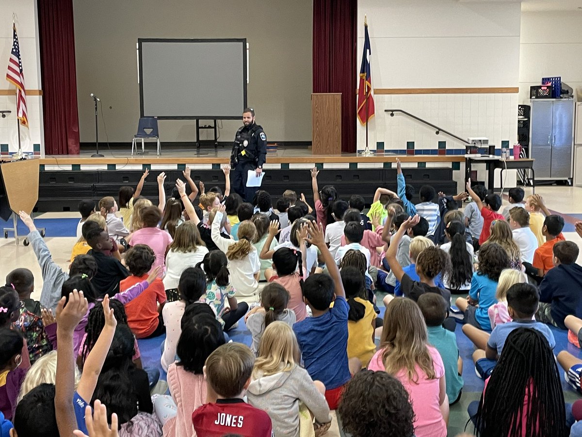 2nd Grade Team tweet media