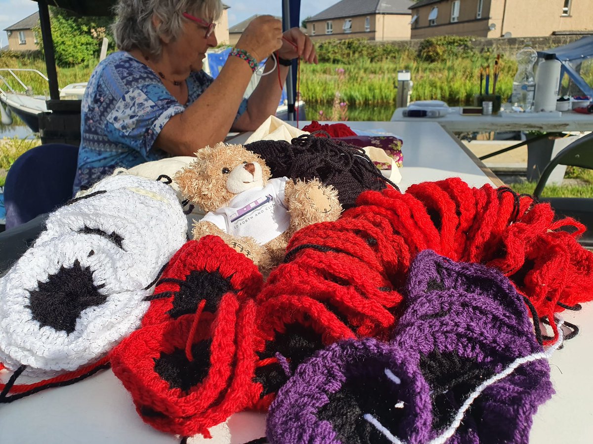 What a lovely day we had on Sunday, doing some crafting and chatting in the sunshine.
Thanks to all the helpers and the new friends we met. We hope to see you again soon!
What should we do next time?
#Falkirk #canalmagic #lock16