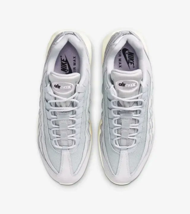 KicksFinder's tweet photo. Ad: REMINDER! Releasing at 10 AM EST
Nike Air Max Pack
FREE shipping and returns 

97 "Muslin/Pink Foam" 
SNKRS https://t.co/iuT34fEW23

95 "Grey/Pink Foam"
Nike https://t.co/k13FbhMcoG 
SNKRS https://t.co/a0UjG3X18B https://t.co/lijSAHYmxz