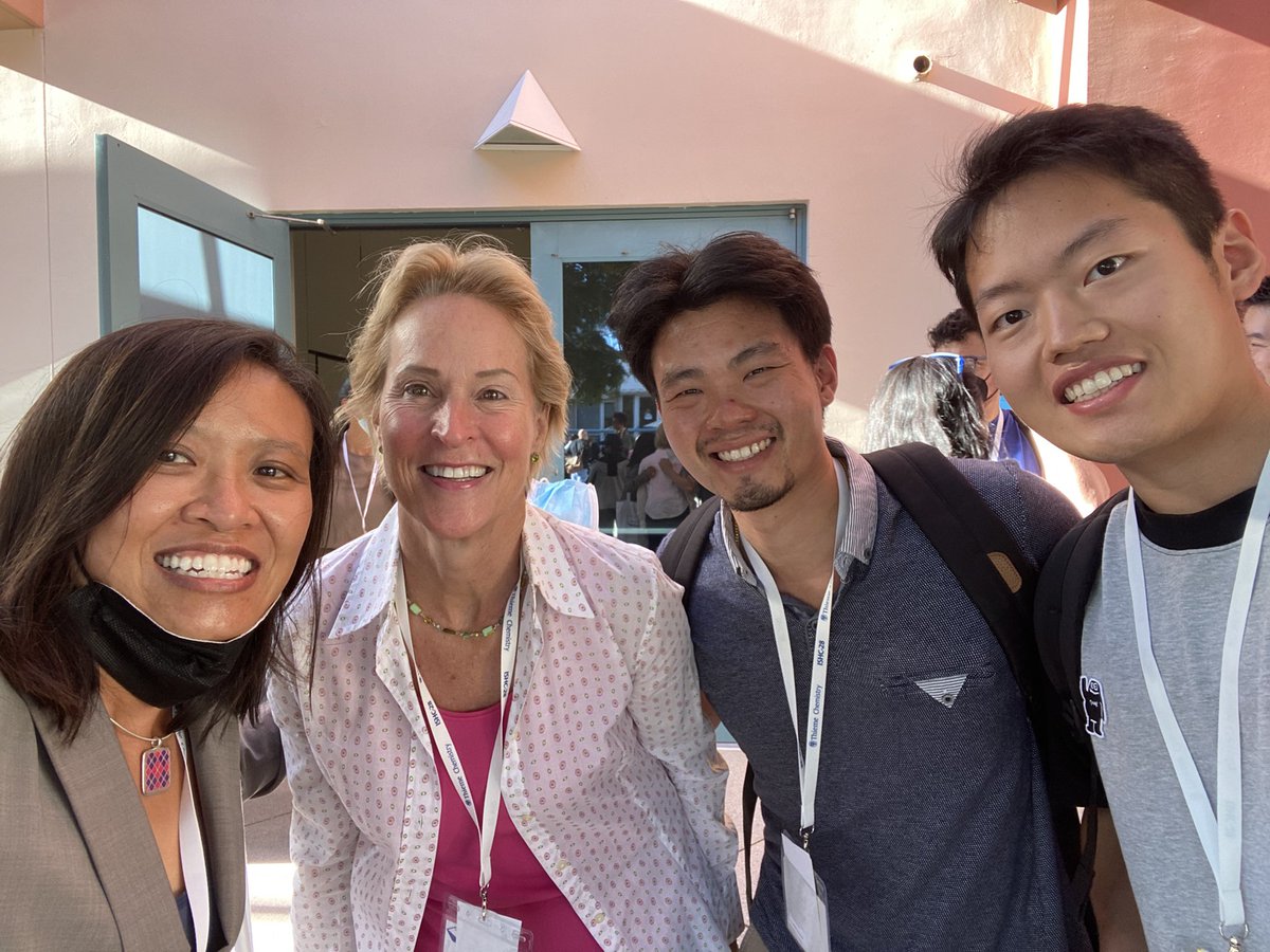 Vy_Dong_Group's tweet photo. Thanks @francesarnold for revolutionizing the way chemist make molecules—and being an inspiration in so many other ways! Great meeting @ishc1967 https://t.co/7h7PSvmkSg