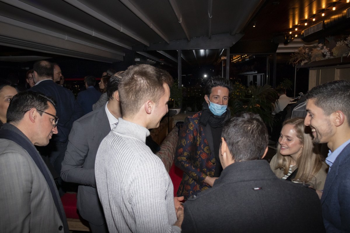 unmanned_life's tweet photo. During #MWC22 we organised a cocktail 🍸 party at Terraza Martinez. We had a special guest 🧙 and invitees had so much fun. Some of the best pics!
@GSMA @MWCHub @Telefonica @WayraGermany @Wayra #UnmannedLife #AutonomousFuture #TheFutureIsAutonomous #event #party #TB https://t.co/gBCCj7Ik9e