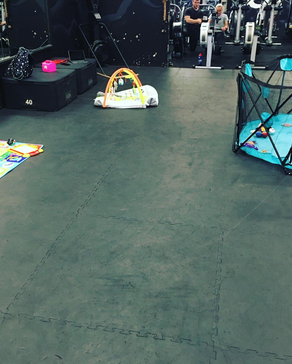 Empaps's tweet photo. Feeling both energised and exhausted after our first mum and baby class @tridentfitleeds this morning! #postnatalexercise #moveyourbody #postnatalmentalhealth #lookafteryourself https://t.co/gW6EHpijxG