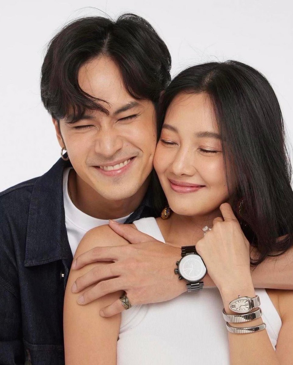 UnderbedDara's tweet photo. จากป้ามี่-หลานสันติ #ฟ้ากระจ่างดาว เมื่อ 17 ปีก่อน สู่วันที่ต้องมาเล่นคู่กันเป็นเยาวยอด-ฉันท์ #เข็มซ่อนปลาย ในวันนี้

น้อง #เก้าจิรายุ โตขึ้น ส่วน #นุ่นวรนุช ก็หน้าไม่เปลี่ยนเลย มีแต่คนดูอย่างชั้นแหละที่เปลี่ยน ฮืออออออ 

#ใต้เตียงดารา https://t.co/CaItz9dJ8p