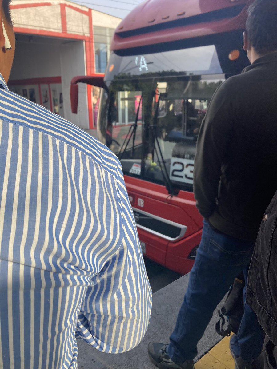 aldo_mf's tweet photo. #CommuteDiaries dice @Citymapper que tardaré 80 minutos viajando en @MetrobusCDMX y @MetroCDMX del #oriente al #poniente caótico citadino #DiariosDeViaje https://t.co/YlTzYCJM8B