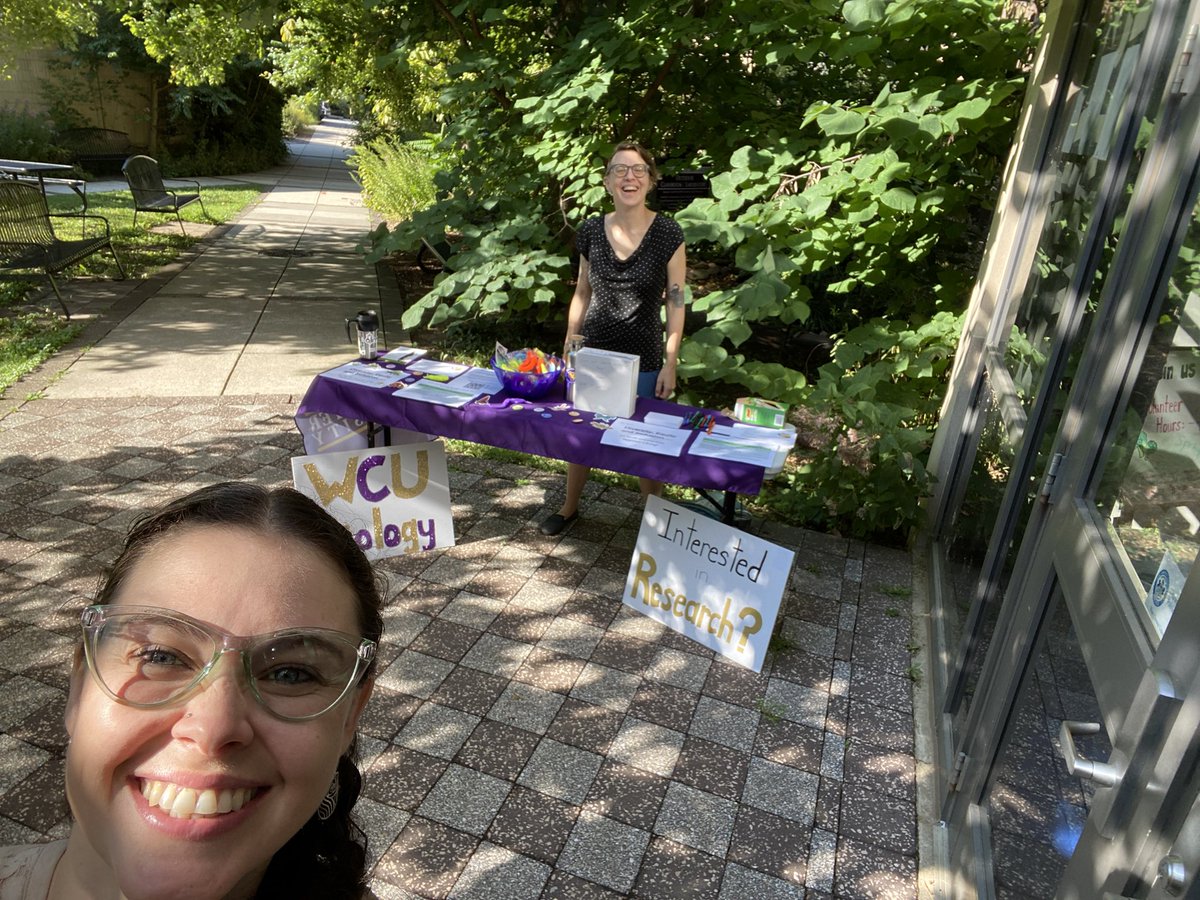 Manu__Ramalho's tweet photo. Hey #Bio students! Come check out our table full of opportunities for engagement in research, DEI, and more! We have prices! 🎉🎊 @
@WCUofPA #WCU https://t.co/ldexvKnktM