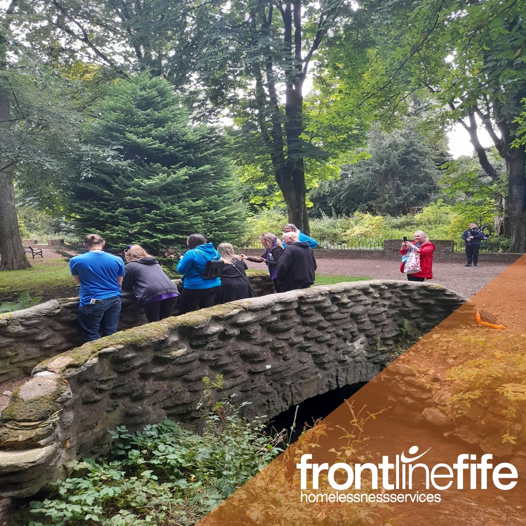 FrontlineFife's tweet photo. Jack (Lead for Inclusion/Recovery Link Manager) visited Letham Glen this afternoon for a @OverdoseDay Remembrance Walk. It was great to meet staff from @RecoveryinFife @WithYouFife @FifeSFAD
 #endoverdose #overdoseaware https://t.co/MiUXVi0HNy