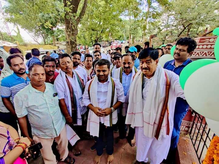BiswalSouvic's tweet photo. ନେତୃବୃନ୍ଦ ତଥା କର୍ମକର୍ତ୍ତା ଗଣ ଉପସ୍ଥିତ ଥିଲେ।🙏
#ବିକାଶ_ପଥରେ_କଟକ_ମହାନଗର
#TransformingCuttack 👏
#DevelopmentWorksInCuttack 👍 https://t.co/m3kLdvqiEh