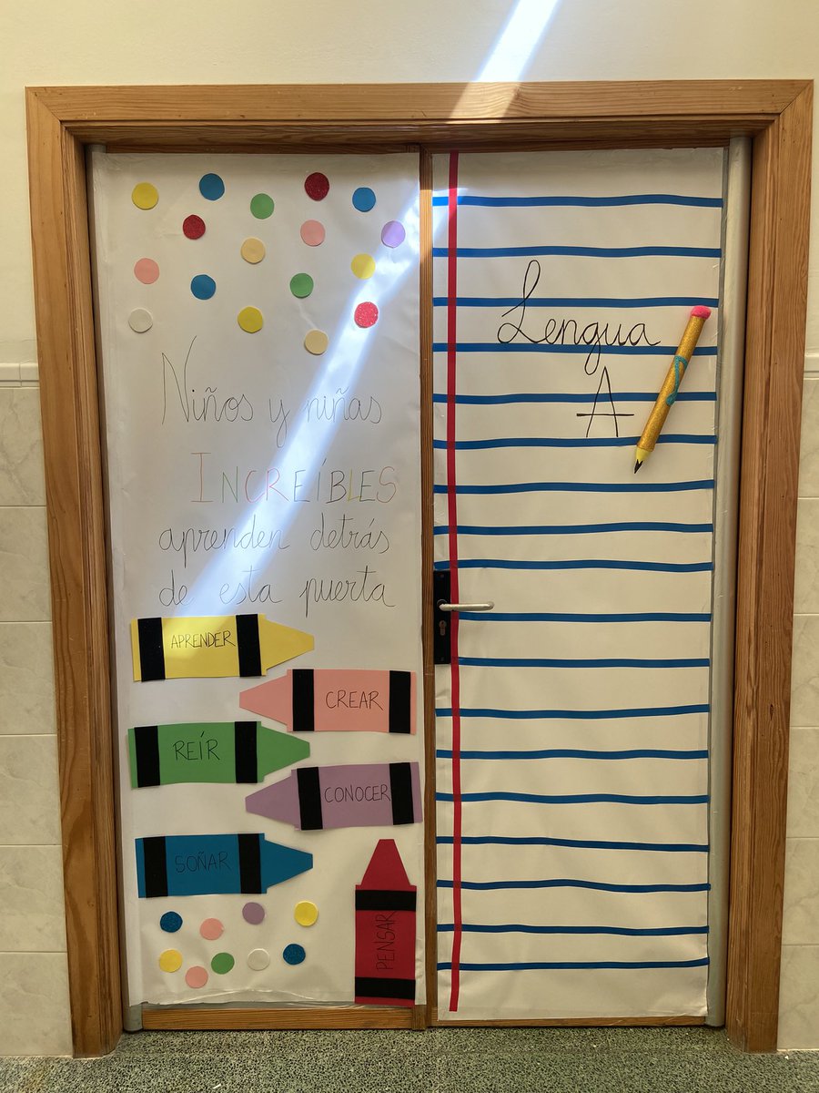 LuisPR99's tweet photo. A punto de comenzar otro curso apasionante en @ColegioSalliver. ¡Detrás de esta puerta lo vamos a pasar genial! https://t.co/hy23OyxSUn