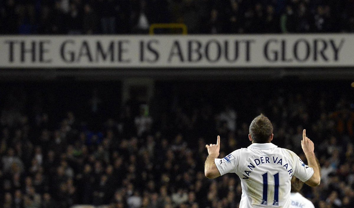 Barrynevin33's tweet photo. @rafvdvaart For Spurs someone who …..
He's just as good as Hoddle he's better than Chris Waddle his mrs is a model he's Rafa Van Der Vaart !
No chance though as 1 in lifetime player #FavePlayer https://t.co/x3er3CnQiC