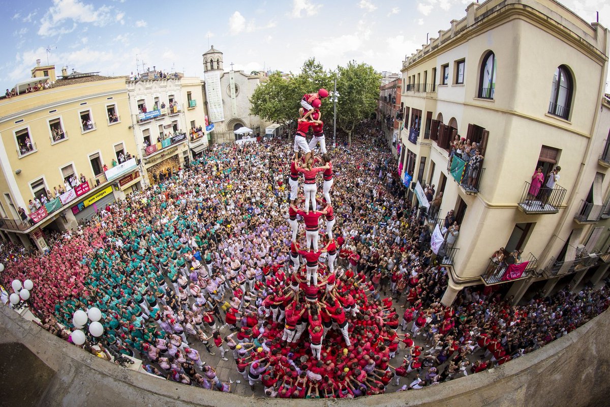 paucorcelles's tweet photo. Els castells de la @jovesvalls ahir a Sant Fèlix.
Moltes felicitats per l'actuació!!!😉
.
.
.
#fmvila #stfelix22 #stfelix
#joves #collajives #collajovesxiquetsdevalls https://t.co/zYyIDf0eTI