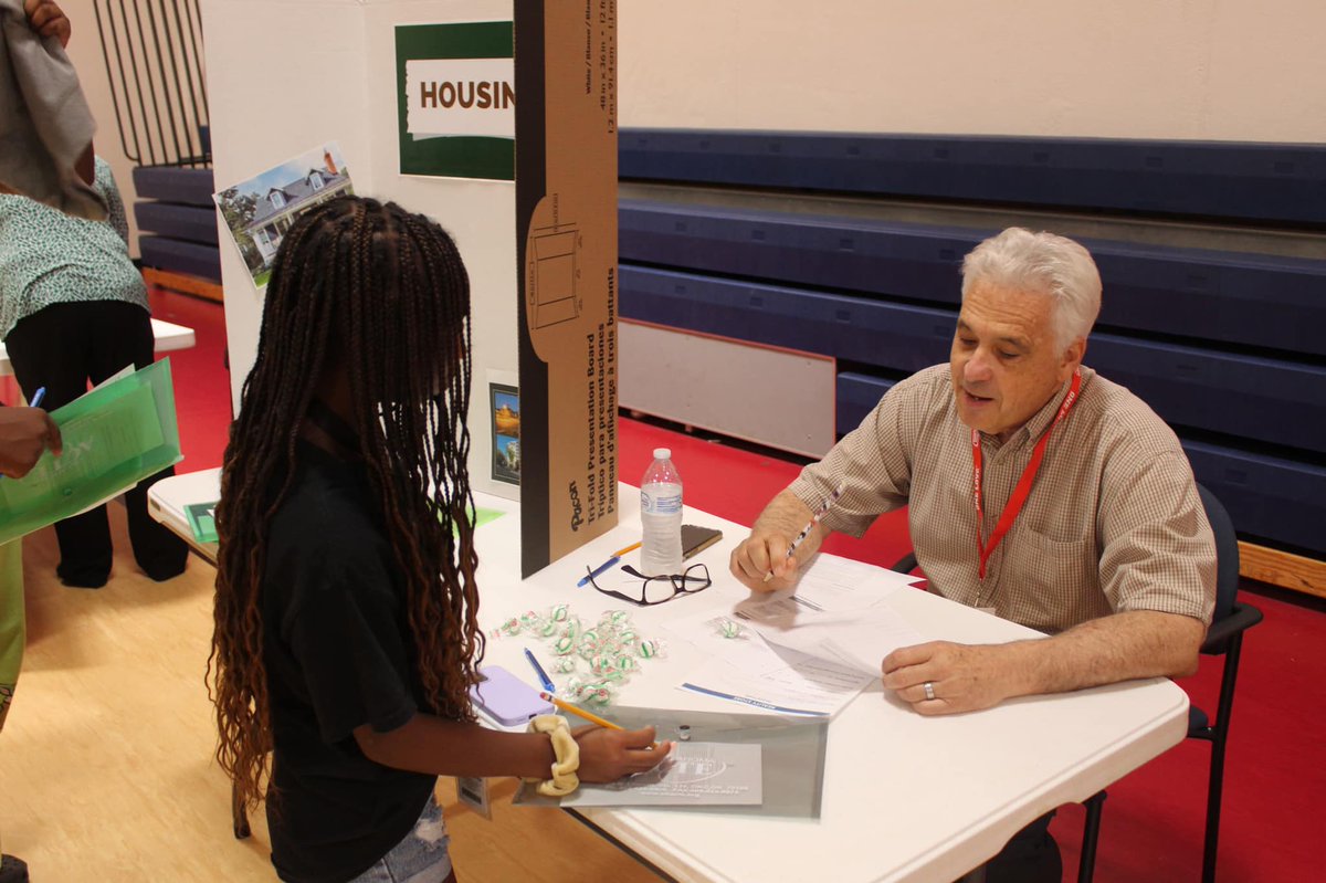 tsabgcgreaterok's tweet photo. Thatโs a wrap on the first Reality Store experience, held this afternoon for students aged 12 and up! ๐
Teens chose a career, were given a corresponding salary, and then worked themselves through life stations, tracking their expenses and income along the way. #realitystore https://t.co/ZK5fAh4koj