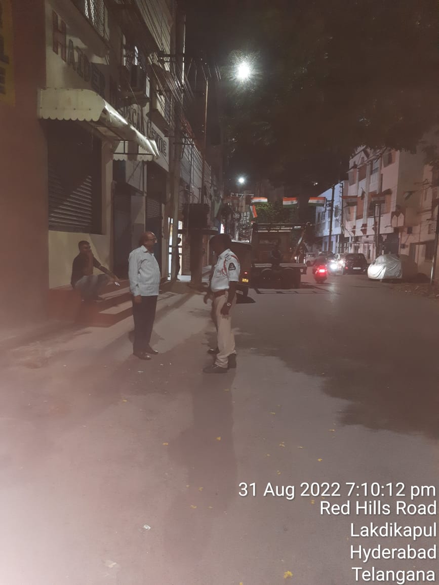 NampallyPs's tweet photo. @EleyasMohammed @HYDTP Sir, action taken against violators https://t.co/h8A9DwOgwy