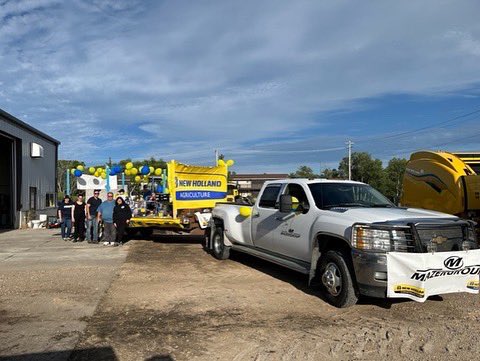 mazergroup's tweet photo. We had a great time at the Arborg Street Festival parade earlier this month! Thanks to the organizers for putting on a great event!
.
.
.
#mazergroup #newholland #balloons #parade #arborg #streetfestival https://t.co/290vjeEmgd