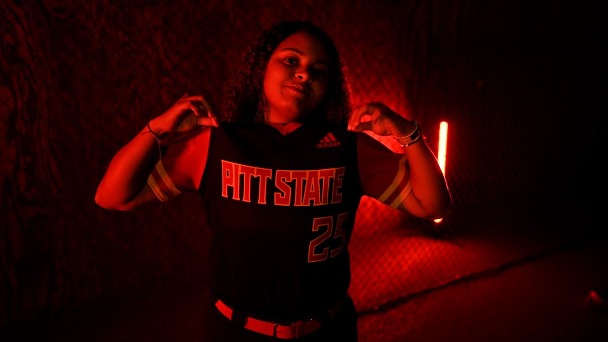athompsonvideo's tweet photo. Solid video shoot yesterday with @Gorilla_SFB https://t.co/uvVznE7WCj