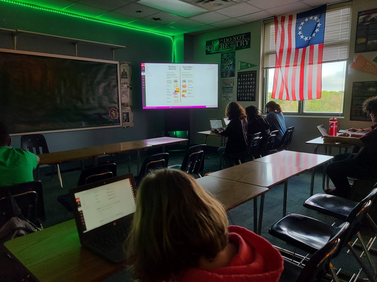 Mr. Ochs tweet media