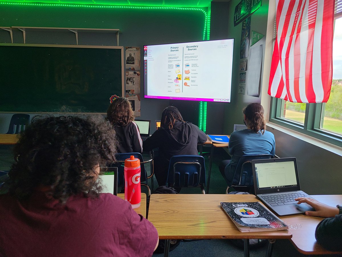 Mr. Ochs tweet media