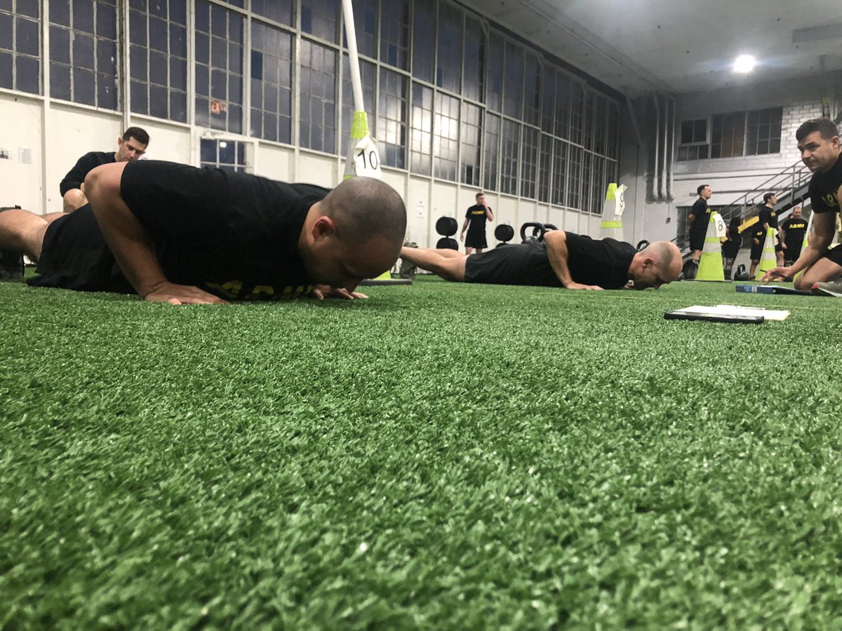 PollitosDeFuego's tweet photo. The young boys of fire crushed every single minimum standard for the #acft today. Good work nerds! Now go read more Everett Dolman! #ABNT #SAMS #SEMINAR7 @us_sams https://t.co/LcmLrTAE6a