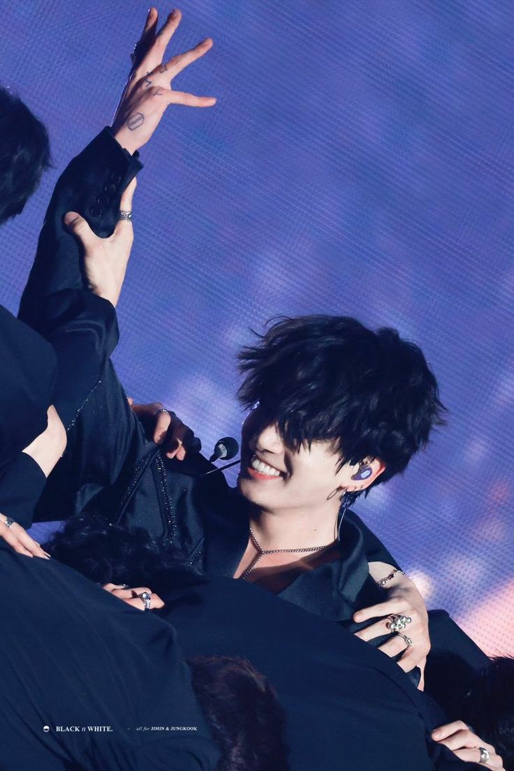 TamzPandOra's tweet photo. #JunkookDay such a precious human Bean 🥳 https://t.co/j0kbAhGtkJ