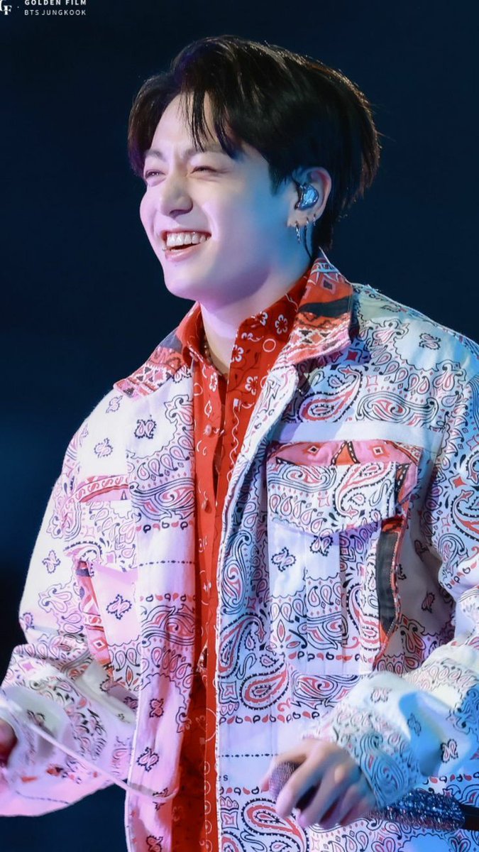 TamzPandOra's tweet photo. #JunkookDay such a precious human Bean 🥳 https://t.co/j0kbAhGtkJ