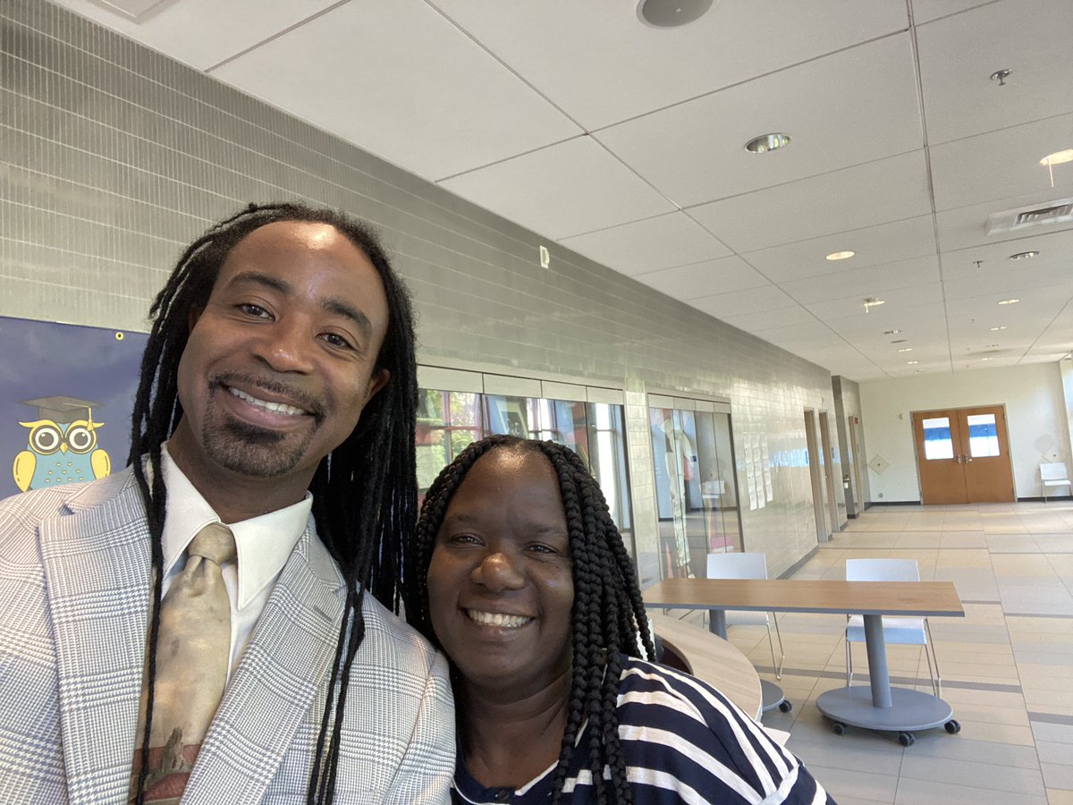 Happy First Days, Milner School! <a href="/AFTCT/">AFT Connecticut</a> <a href="/CmosesHFT1018/">Corey Moses</a> <a href="/NHFT933/">New Haven Federation of Teachers Local 933</a> <a href="/HopeColes1/">Hope Coles -Advocate for the right of our children</a>