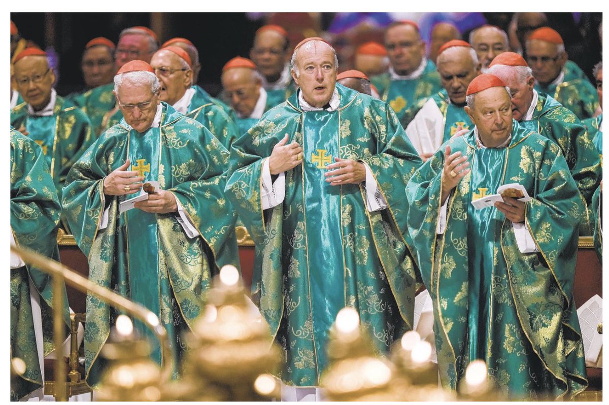 New season of Ru Paul's Drag Race is INSAAAAAANE!
#rupaulsdragrace #hisholiness  #hisholymess