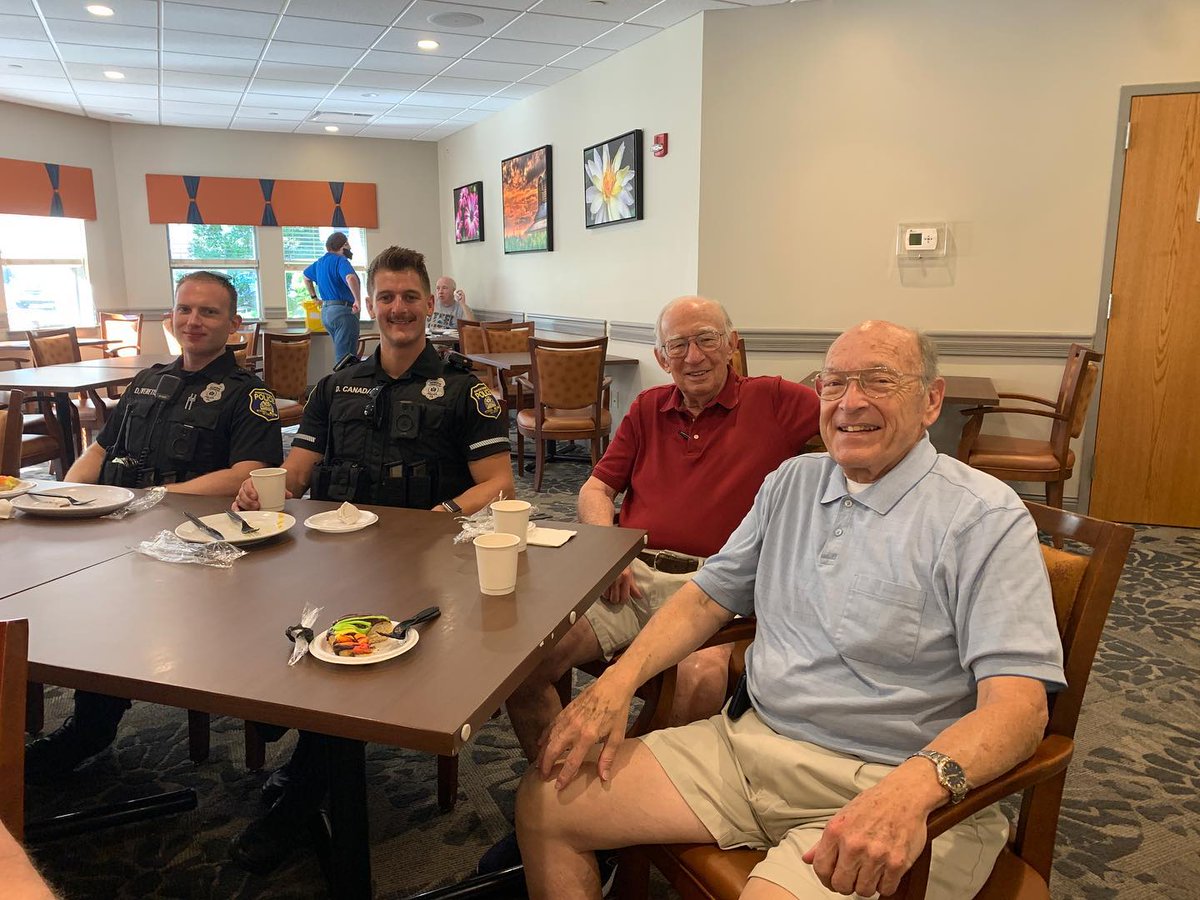 ManheimTwpPD's tweet photo. Thanks to @BrethrenVillage Retirement Community for another great Coffee with a Cop this morning.

The coffee, the conversation, and above all, the residents, were a joy to spend time with. Thank you!

#ManheimTwpPD #ManheimTownship #ManheimTwp https://t.co/V860jt1iUM