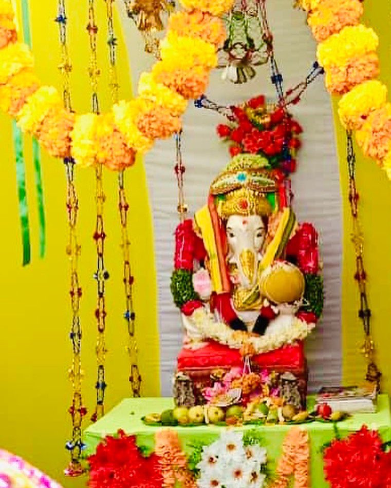 KingstarBapi's tweet photo. ଜୟ ଶ୍ରୀ ଗଣେଶ 🙏🏻 Happy Ganesh Puja to You 🙏🏻
#kingstar_bapi
#GaneshPuja #GaneshChaturthi2022 #GanapatiBappaMorya #ganapatibappa #ShreeGanesh #hyderabad https://t.co/wa3lih2a3r