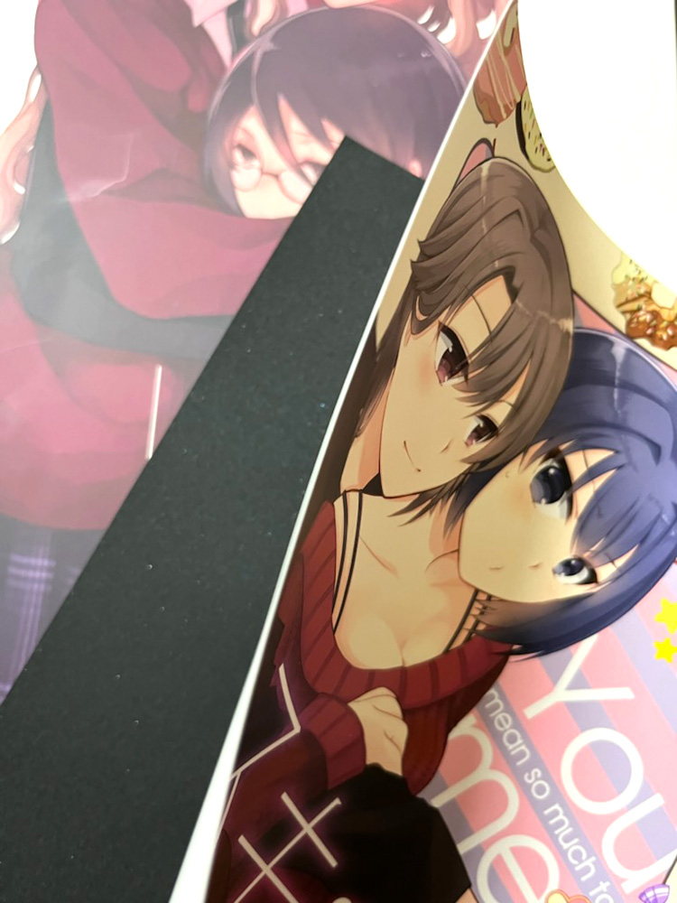 「創作百合の本はほぼラック出版さんで刷ってもらっています。背表紙部分の角がピシっと」|寺本薫のイラスト
