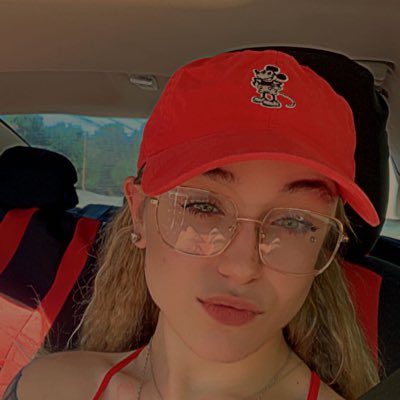 Daizzy99baby's tweet photo. #NewProfilePic https://t.co/FsJHjNGEXH