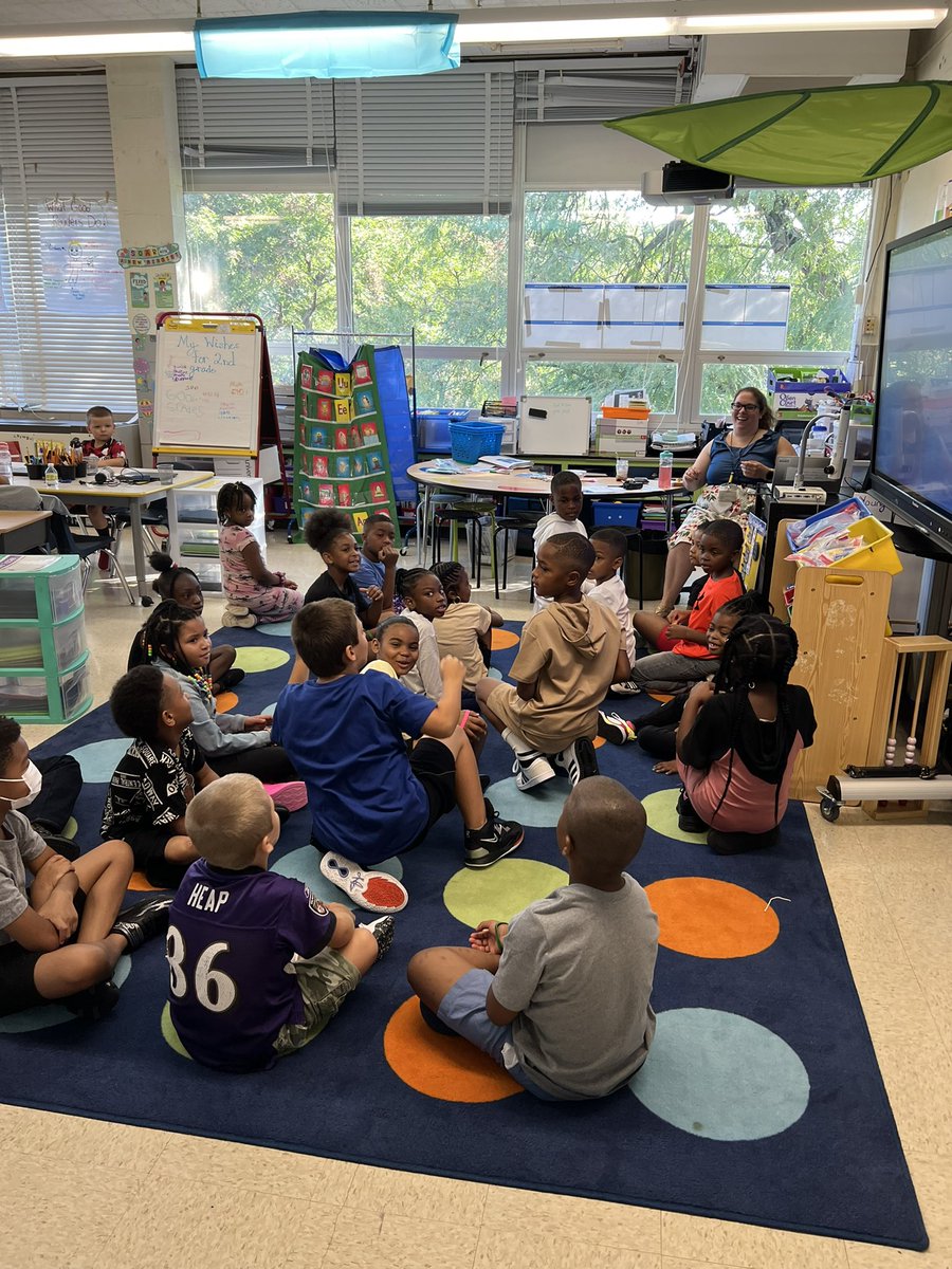 We are having a blast making connections and getting to know our classroom families during our morning meetings! #HawthroneHappy 😊@DLPinamonti @JBurch_MES