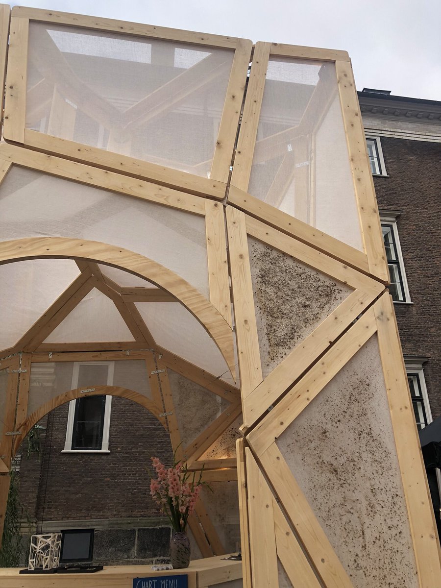 Share_a_PI's tweet photo. What if exhibition stands were made of living materials and used to grow (food/cultures etc) while serving an exhibition purpose? #shareapositiveimpact #artandbookfair #sustainability #circulareconomy https://t.co/iSrvy79f8o