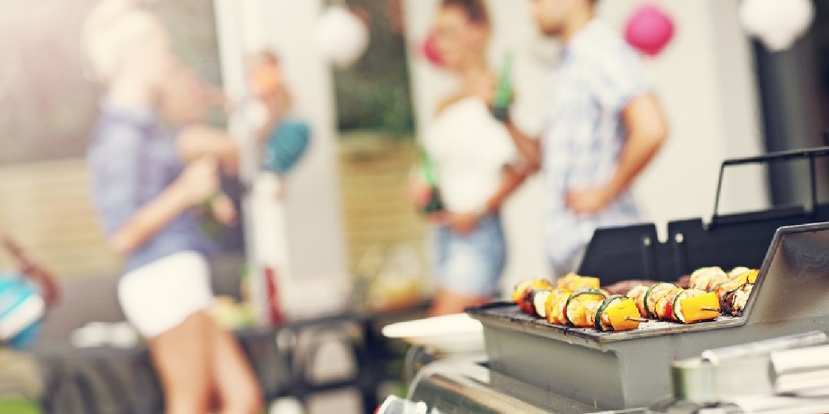 PackStrat's tweet image. The transit packaging journey is filled with risks that can damage your product, your bottom line, and your brand reputation, but with careful planning and the right products at the right times, these risks can be minimized.  
#ad #TransitPackaging
packagingstrategies.com/articles/97030…