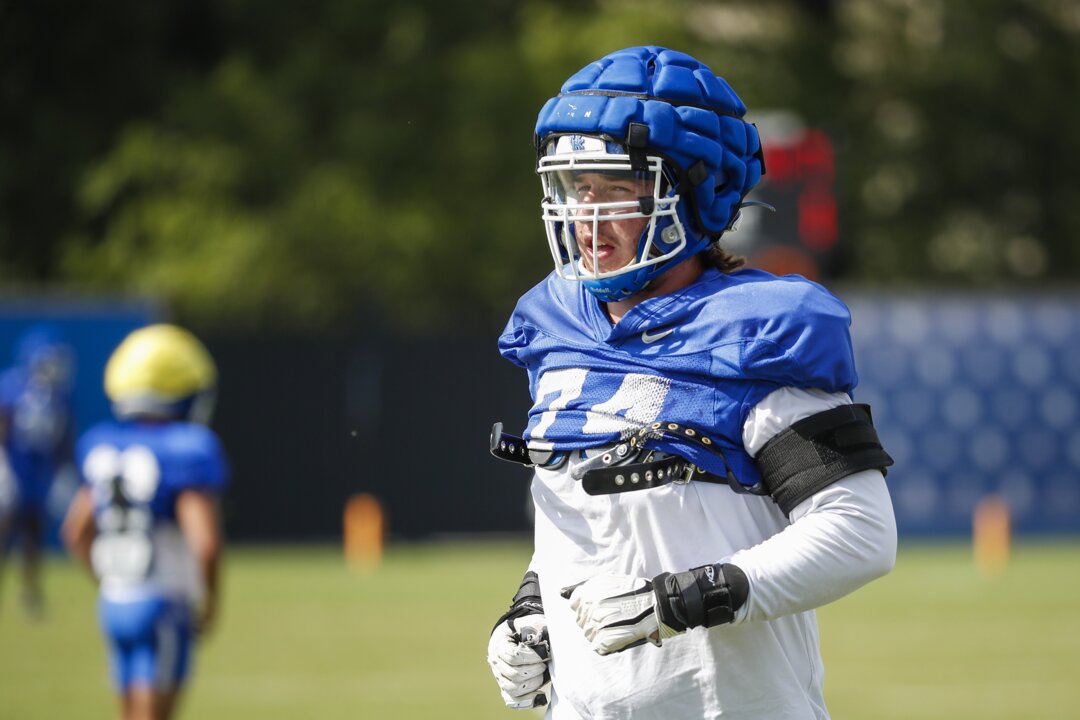 UKFanaticsOnly's tweet photo. UK football’s David Wohlabaugh ready for first start https://t.co/d6oF3hblqR https://t.co/6PosfQlA5N