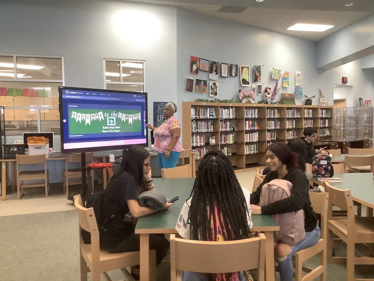 BISD_Libraries's tweet photo. The #RudderRangerLibrary is BUSY! Ms.Garner is teaching about the library; Teachers are meeting; Mrs.Somerford is keeping displays at their best & students are checking out books! @Rudder_Library #WhatAreYouReading #ConnectCollaborateCelebrate @BryanISD @BISD_ITech @ktrohmer_BISD https://t.co/KugfLd1LOw